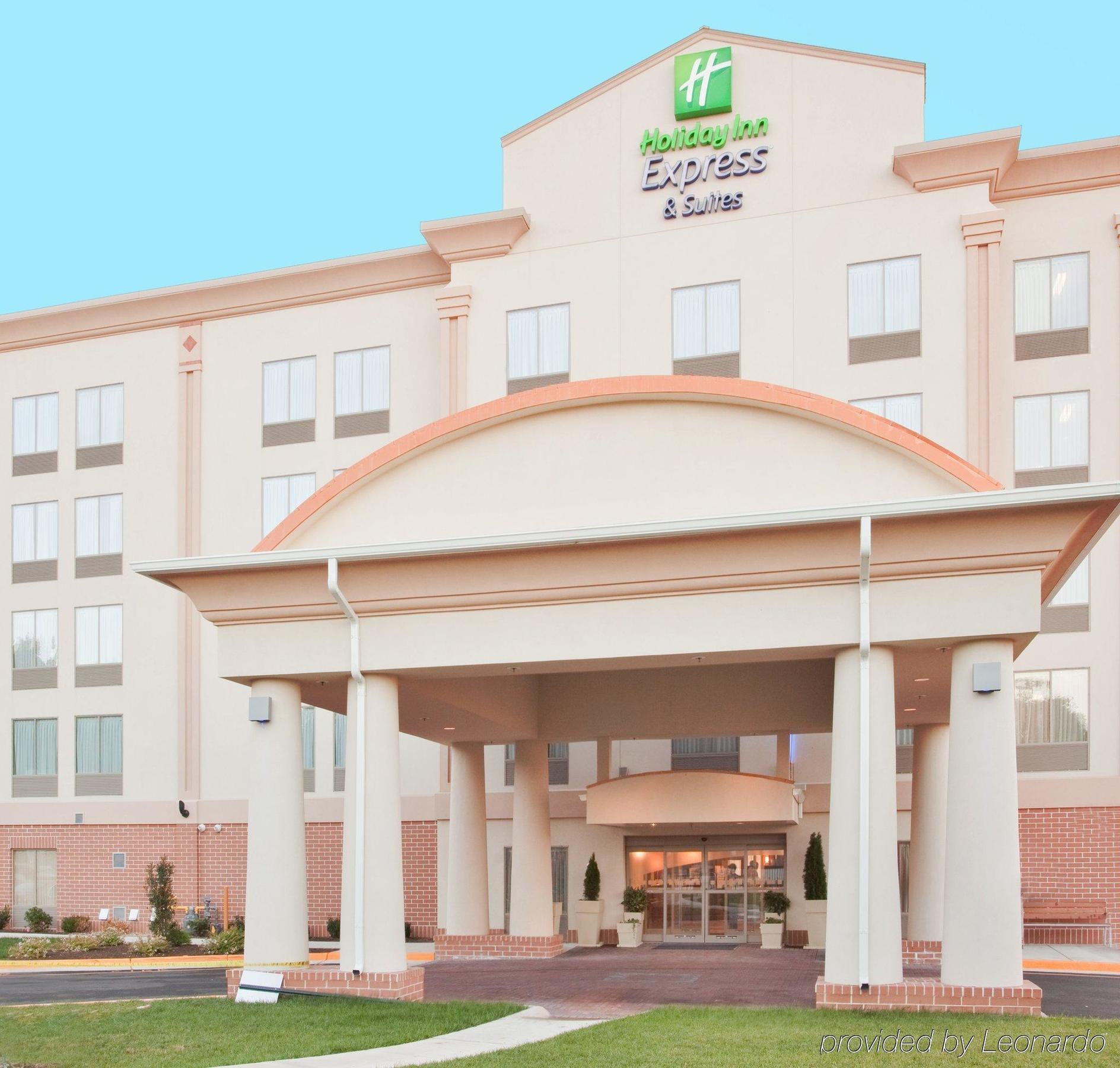 Americas Best Value Inn - Fredericksburg North Exterior foto