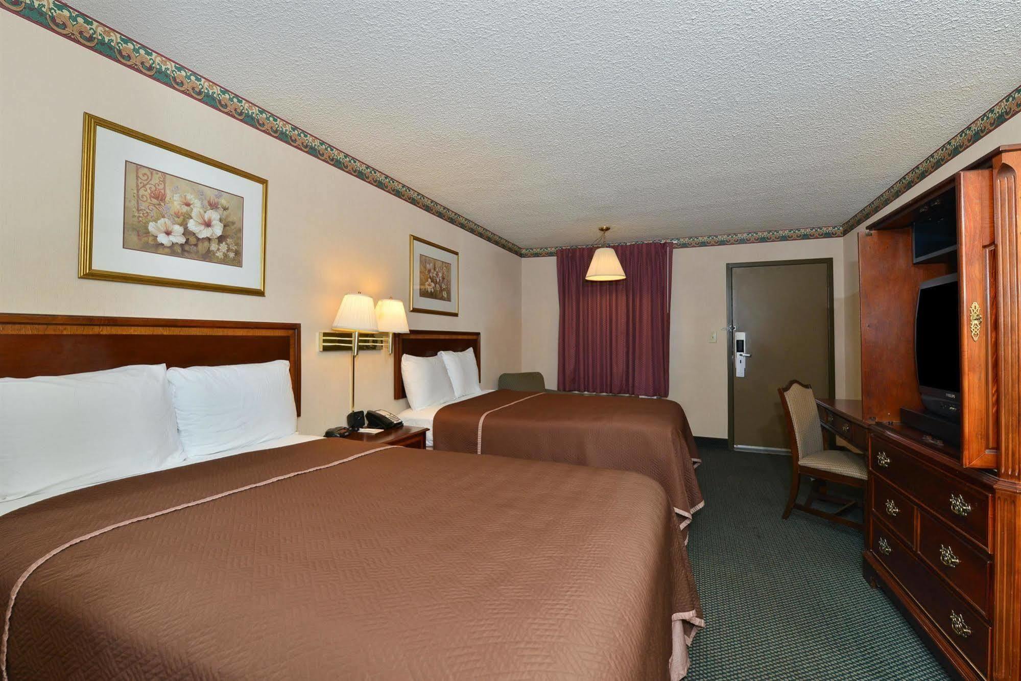 Americas Best Value Inn - Fredericksburg North Exterior foto