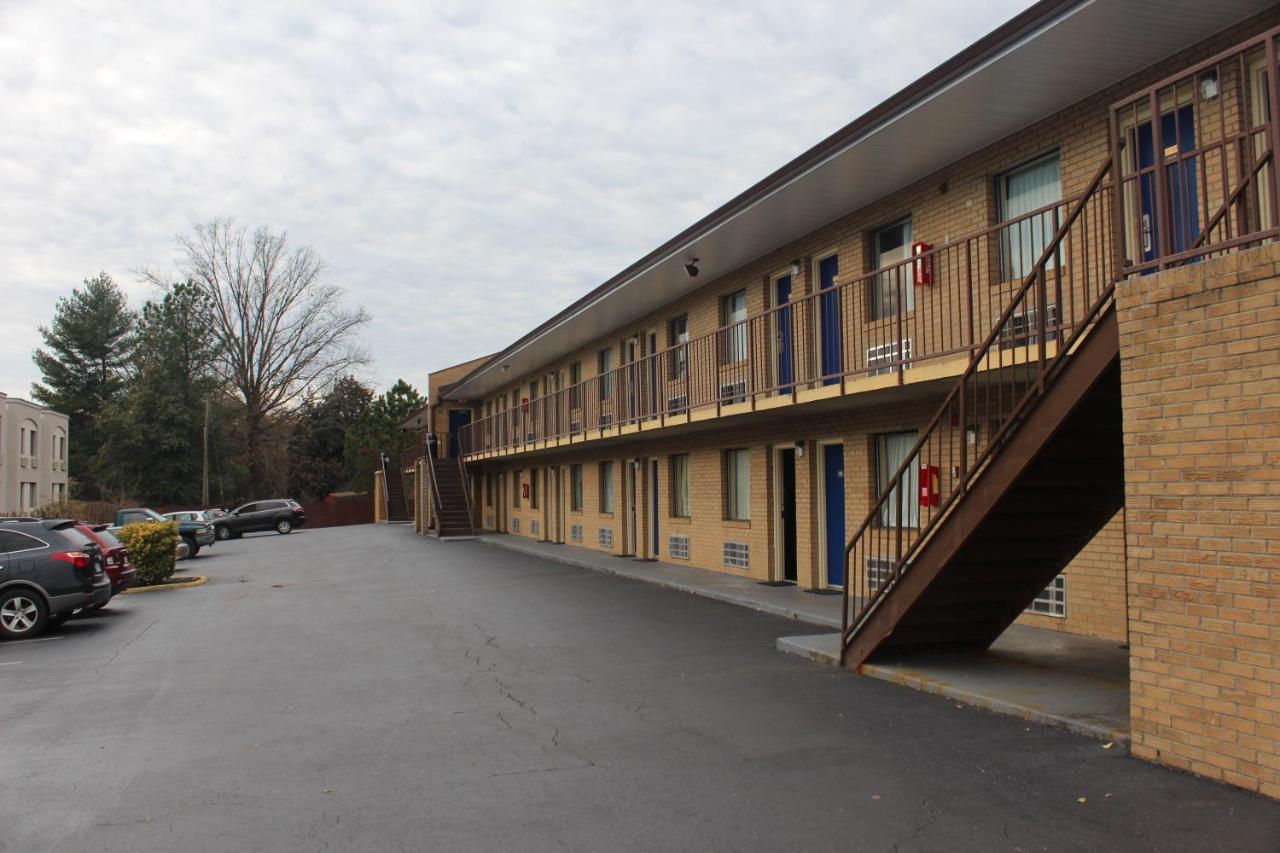 Americas Best Value Inn - Fredericksburg North Exterior foto