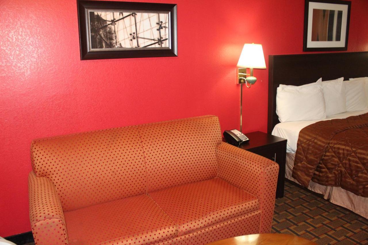 Americas Best Value Inn - Fredericksburg North Exterior foto
